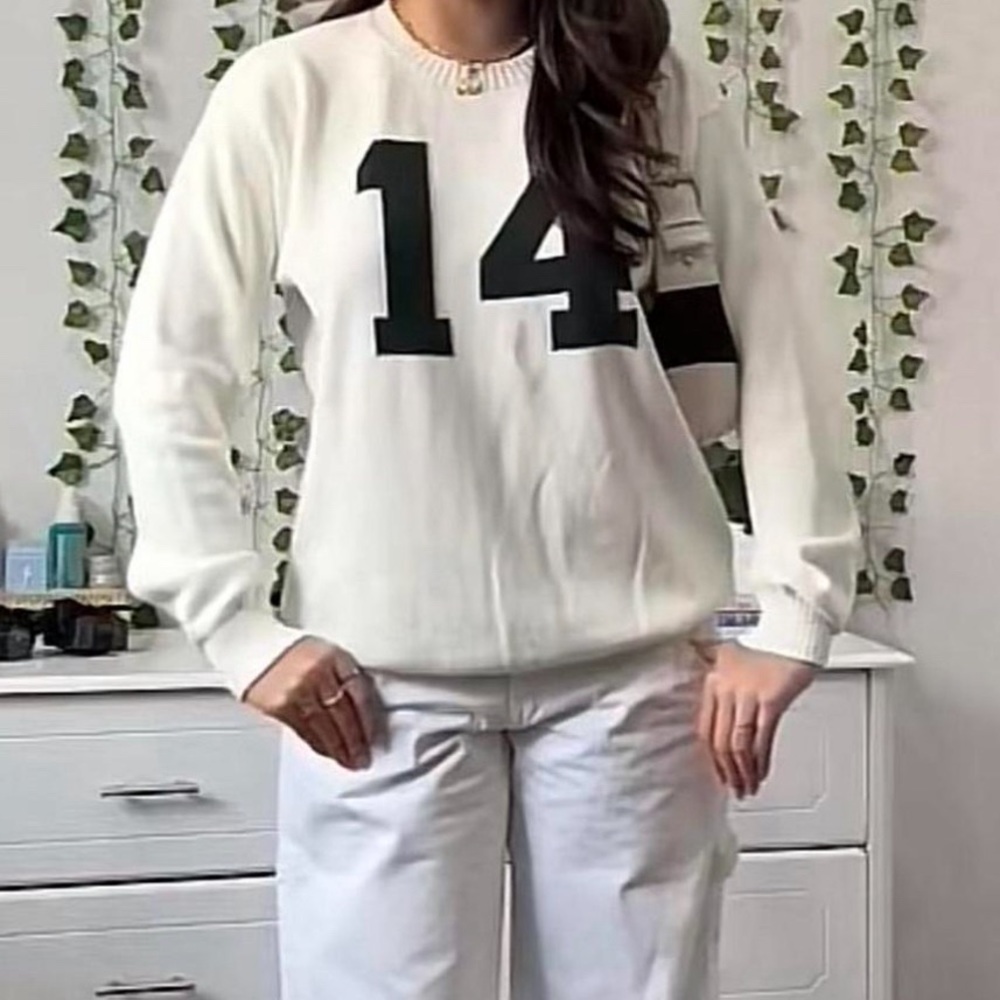 Brandy Melville Knit 14 Sweater